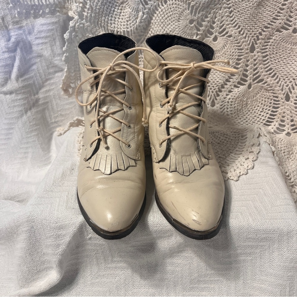 Vintage white Lace Up Boot